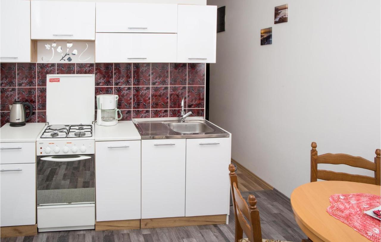 Awesome Apartment In Povljana With 2 Bedrooms And Wifi Eksteriør billede